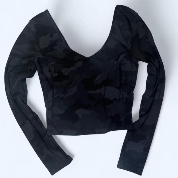 lululemon athletica Tops - Lululemon Black Camo Athletic Stretch Long Sleeve Crop Top Athleisure Yoga